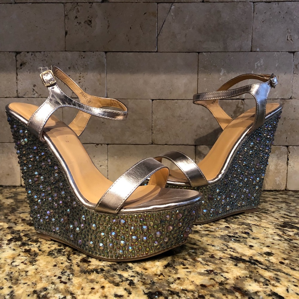 Lauren Larraine wedges